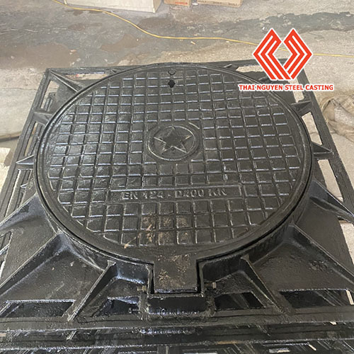 iron manhole cover